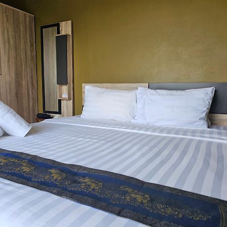 The Lantern Suites Ban Song Hong Exterior photo