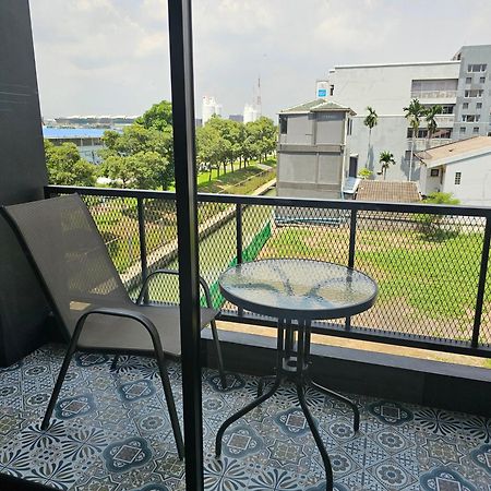 The Lantern Suites Ban Song Hong Exterior photo