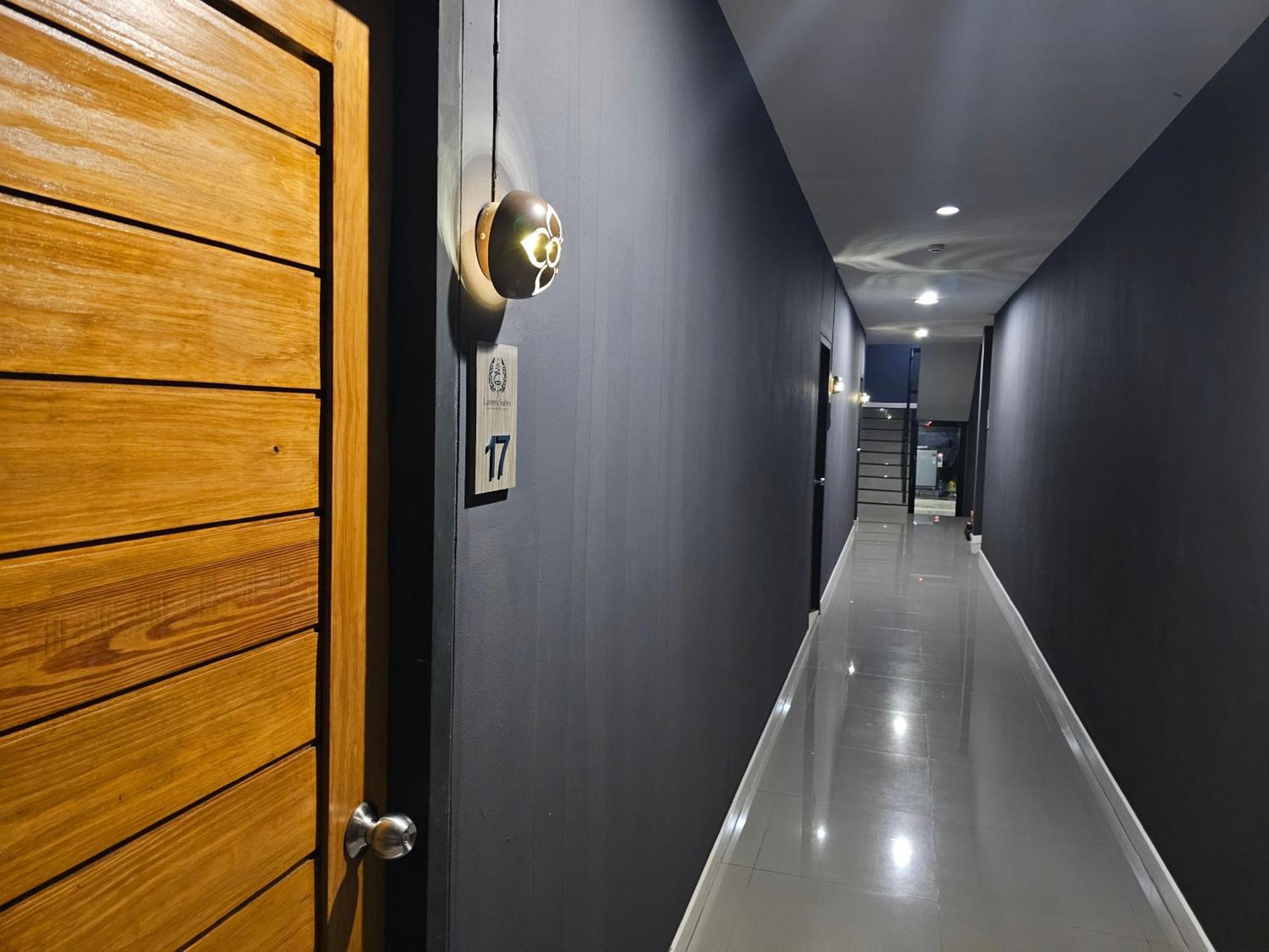 The Lantern Suites Ban Song Hong Exterior photo