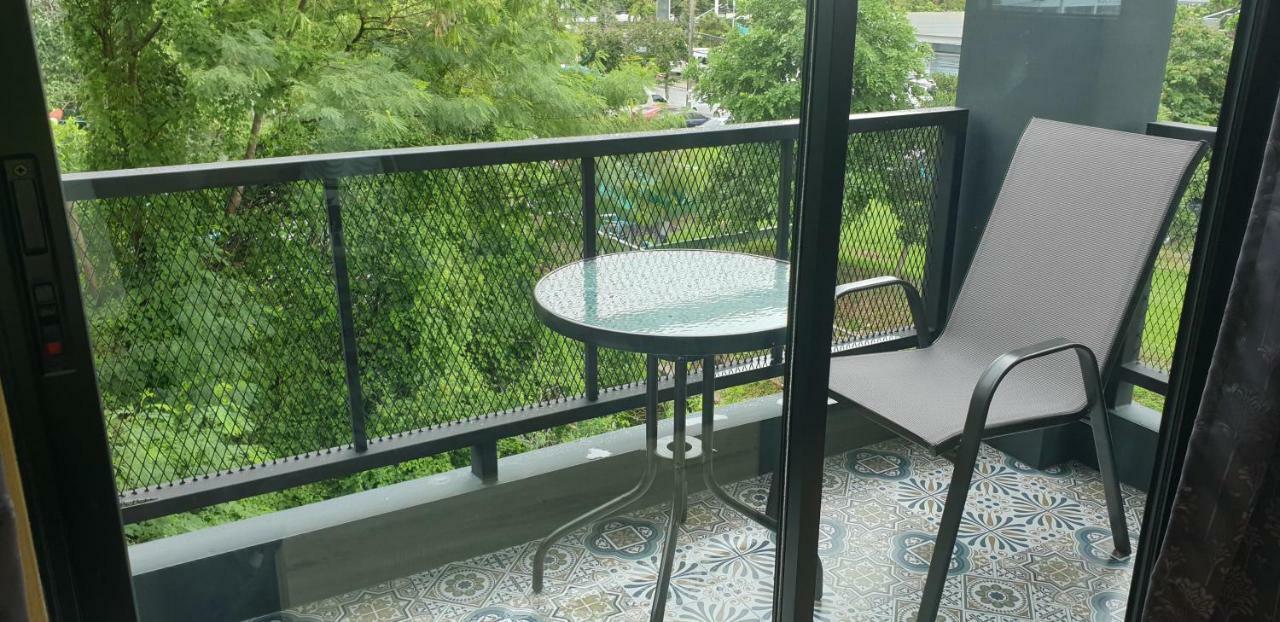 The Lantern Suites Ban Song Hong Exterior photo